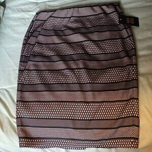 Black and tan, "Want and Need" lace skirt, Stretch waist, Size L, New with Tags